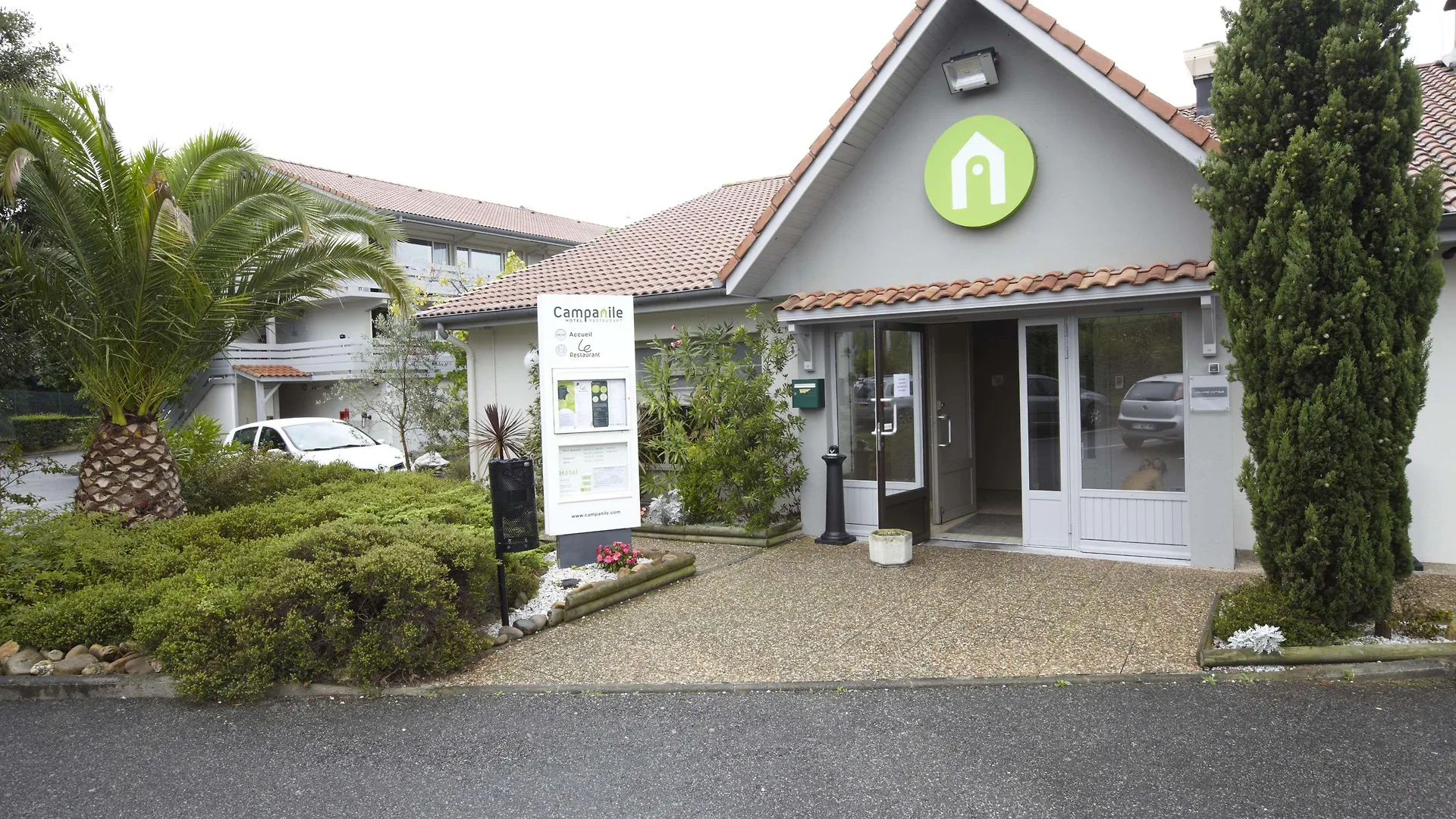 Campanile Biarritz contacts